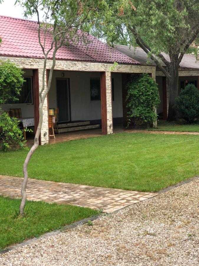 Willa Casa Eric Năvodari Zewnętrze zdjęcie